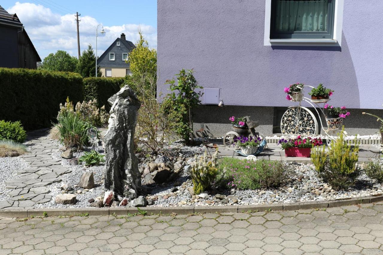 Haus Lila Welle Apartment Nordhalben Екстериор снимка